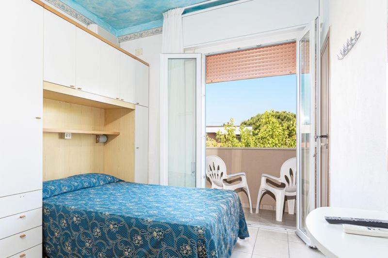 Hotel Minerva Гатео а Маре Екстериор снимка